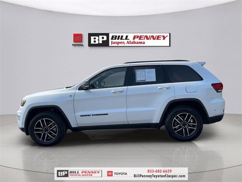 Used 2021 Jeep Grand Cherokee Trailhawk w/ Trailhawk Luxury Group image 2