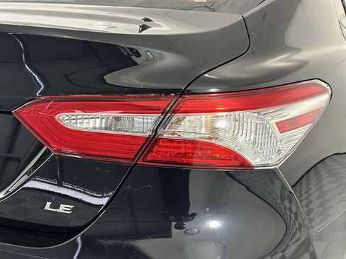 Used 2019 Toyota Camry LE FWD image 26