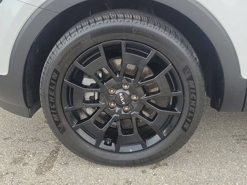 Used 2022 Kia Telluride SX w/ SX Prestige Package AWD/4WD image 5