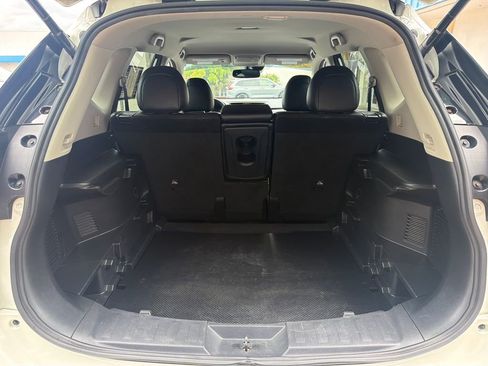 Used 2020 Nissan Rogue SL FWD image 17