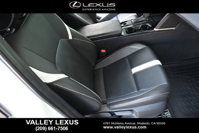 Used 2025 Toyota Camry SE FWD image 19