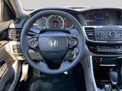 Used 2016 Honda Accord LX image 5