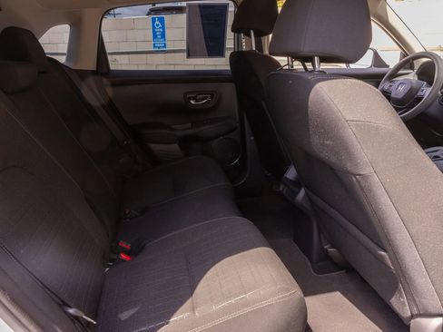 Used 2024 Honda HR-V LX image 32
