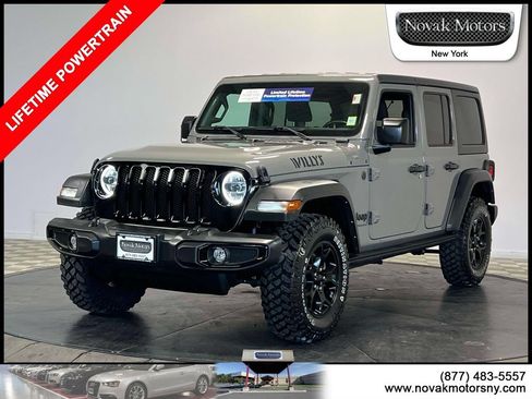 Used 2023 Jeep Wrangler Unlimited Sport AWD/4WD image 4