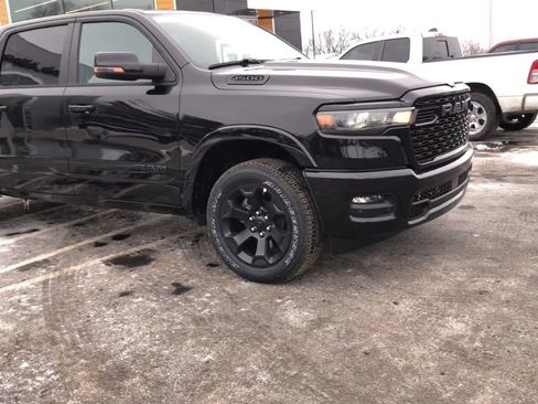 New 2026 RAM 1500 4x4 Crew Cab image 2