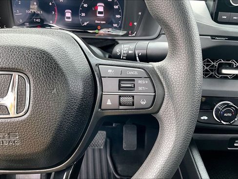 Certified 2025 Honda Accord SE image 12