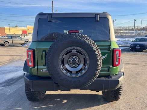 Used 2024 Ford Bronco Outer Banks image 2