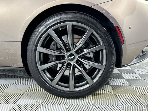 Used 2019 Aston Martin DB11 Volante RWD image 4
