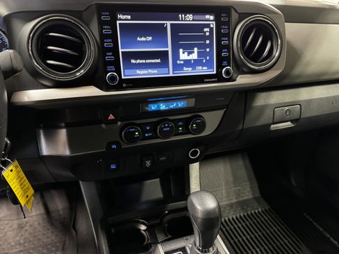Used 2021 Toyota Tacoma SR5 image 20