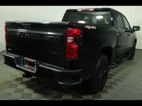 Used 2023 Chevrolet Silverado 1500 Custom w/ 2.7L Blackout Package AWD/4WD image 13
