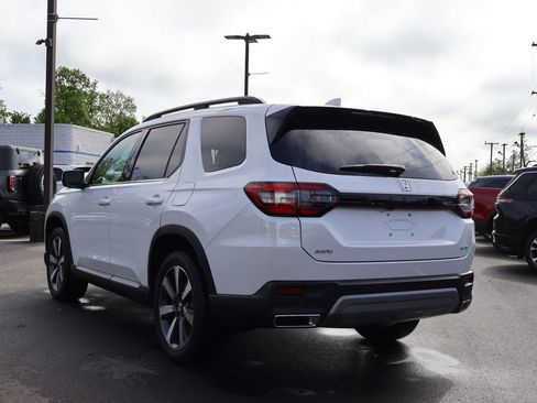 Certified 2025 Honda Pilot Elite image 5