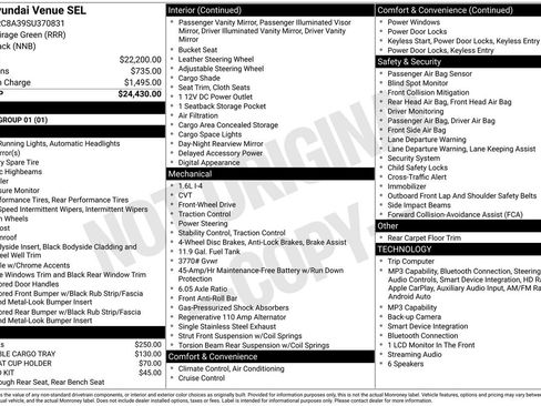 Used 2025 Hyundai Venue SEL FWD image 3