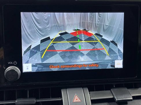 Used 2023 Toyota RAV4 XLE FWD image 28