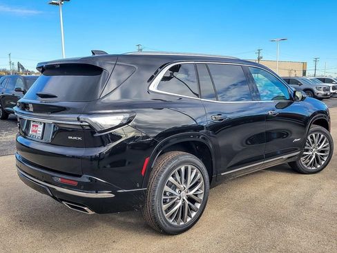 New 2026 Buick Enclave Avenir image 8