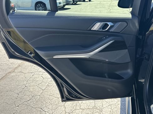 Used 2025 BMW X5 sDrive40i w/ M Sport Package RWD image 22
