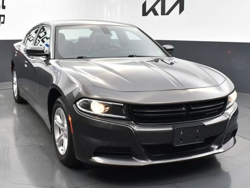 Used 2022 Dodge Charger SXT w/ Leather Interior Group image 8