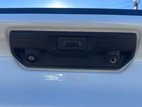 Used 2023 Chevrolet Silverado 1500 LT image 41