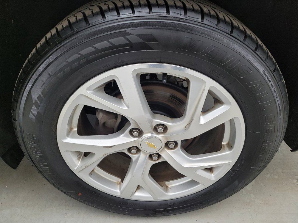Used 2019 Chevrolet Equinox LT w/ Sun & Navigation Package AWD/4WD image 31