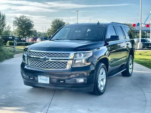 Used 2017 Chevrolet Tahoe LT w/ LT Signature Package AWD/4WD image 2