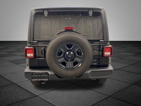 Used 2022 Jeep Wrangler Sport AWD/4WD image 5