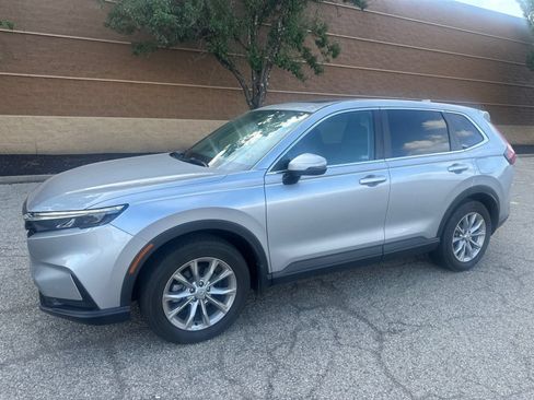 Used 2024 Honda CR-V EX image 12