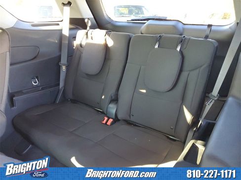 Used 2023 Ford Explorer XLT image 13