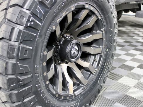 Used 2022 Ford F350 Lariat w/ Chrome Package image 15