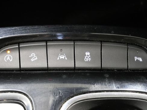 Used 2023 Buick Envision Essence w/ Sport Touring Package AWD/4WD image 22