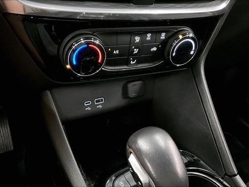 Used 2024 Buick Encore GX Sport Touring FWD image 30