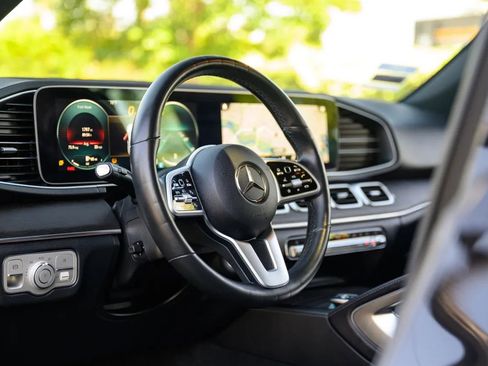 Used 2021 Mercedes-Benz GLE 350 GLE 350 Sport Utility 4D w/ Premium Package image 18