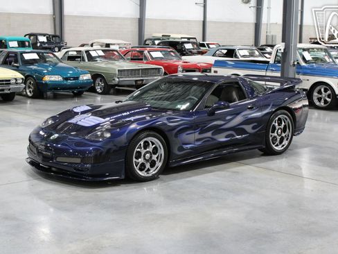 Used 2000 Chevrolet Corvette Coupe image 32