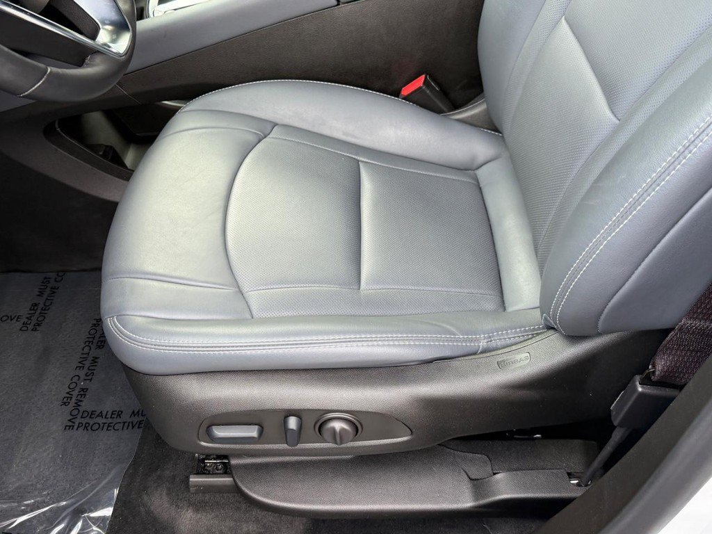 Used 2024 Buick Enclave Essence AWD/4WD image 18