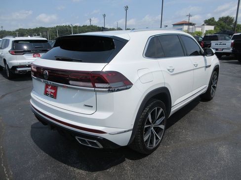 Used 2024 Volkswagen Atlas Cross Sport SEL Premium R-Line AWD/4WD image 4