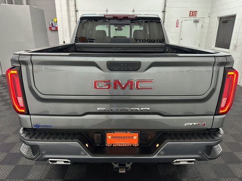 Used 2021 GMC Sierra 1500 AT4 w/ AT4 Premium Package AWD/4WD image 8