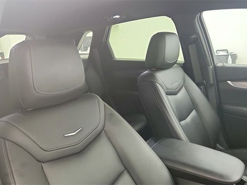 Used 2022 Cadillac XT5 Luxury w/ LPO, Floor Liner Package image 24