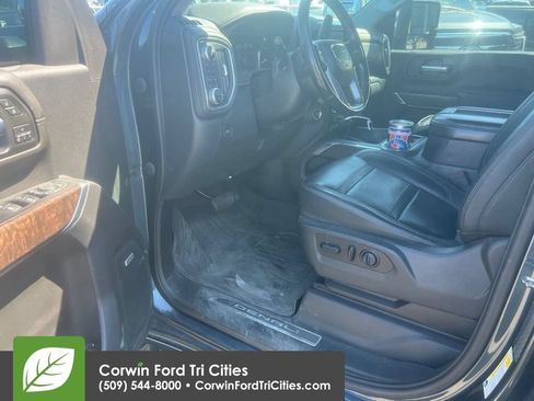 Used 2020 GMC Sierra 2500 Denali w/ Denali Ultimate Package AWD/4WD image 2
