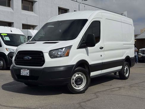Used 2019 Ford Transit 250 130 Medium Roof RWD image 2