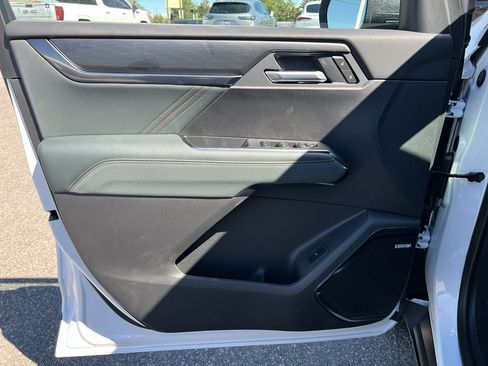 New 2026 GMC Acadia AT4 image 18