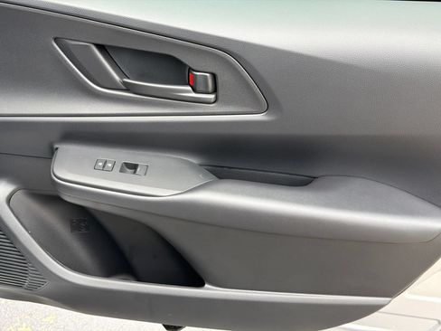 New 2026 Toyota Prius Plug-In Hybrid FWD image 16