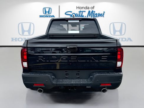 New 2026 Honda Ridgeline Black Edition image 6
