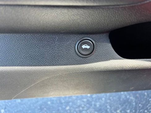 Used 2013 Chevrolet Camaro LT RWD image 25