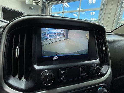 Used 2022 Chevrolet Colorado LT w/ Fleet Safety Package RWD image 19