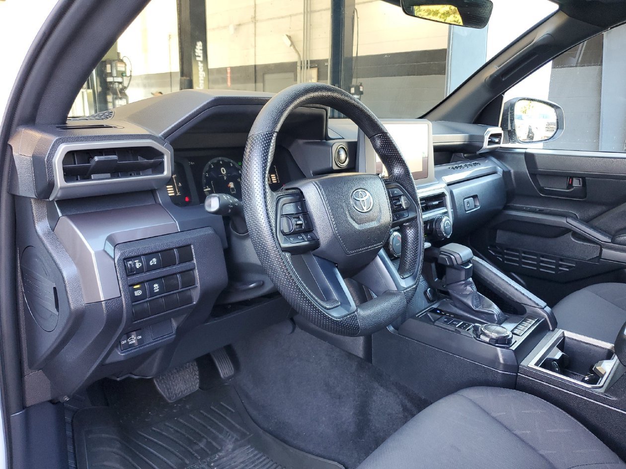 Used 2024 Toyota Tacoma SR5 AWD/4WD image 21