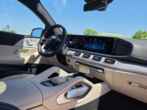 New 2026 Mercedes-Benz GLE 53 AMG 4MATIC Coupe image 13