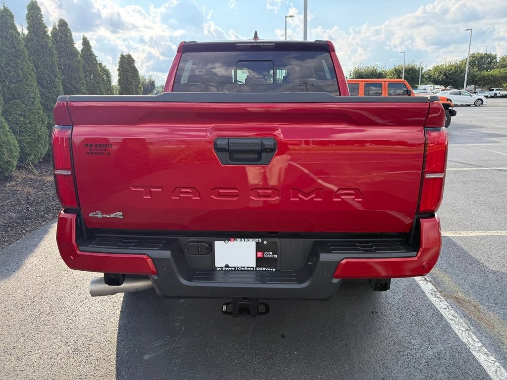Certified 2025 Toyota Tacoma SR5 w/ SR5 Upgrade Package AWD/4WD image 3