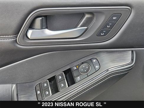 Used 2023 Nissan Rogue SL w/ SL Premium Package image 15