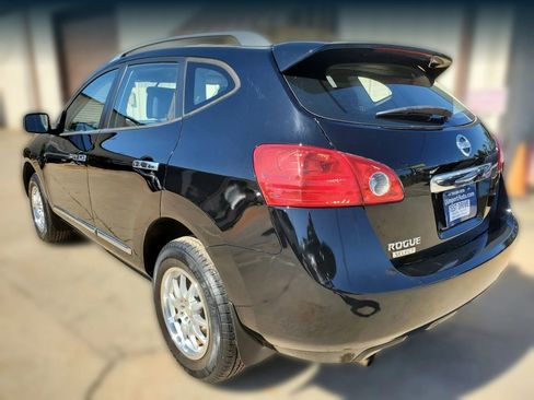 Used 2014 Nissan Rogue S w/ Convenience Package FWD image 6