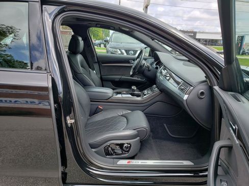 Used 2017 Audi S8 Plus AWD/4WD image 16