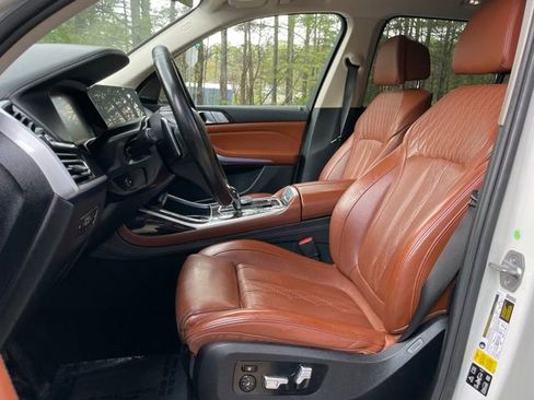 Used 2020 BMW X7 xDrive40i w/ Cold Weather Package image 14