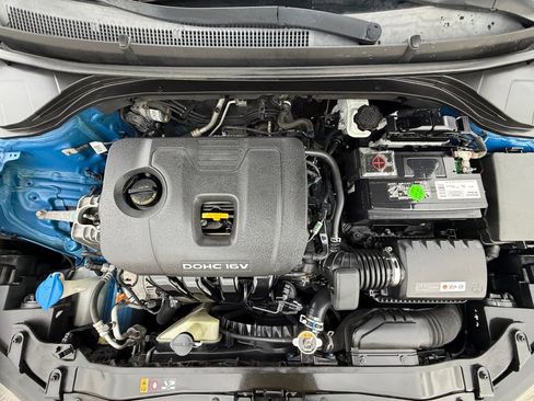 Used 2018 Hyundai Elantra Value Edition FWD image 9